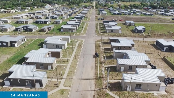 Adjudicatarios y técnicos de IAPV inspeccionan las viviendas de San Benito