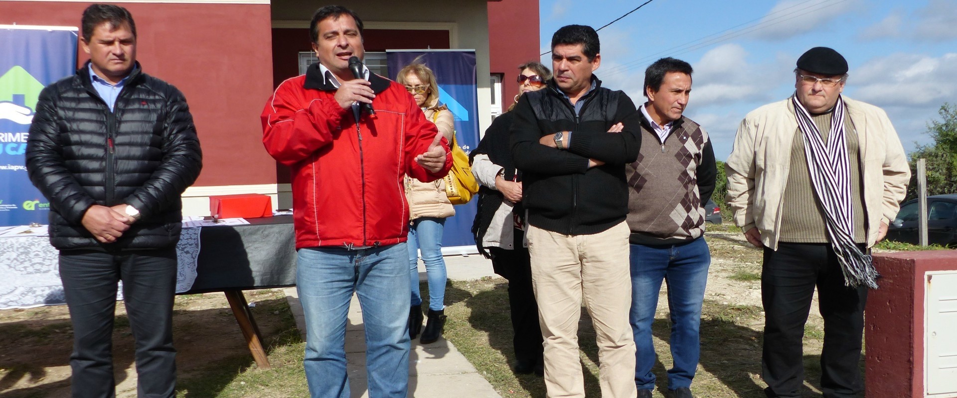 La provincia entregó nuevas viviendas en Colonia Ensayo