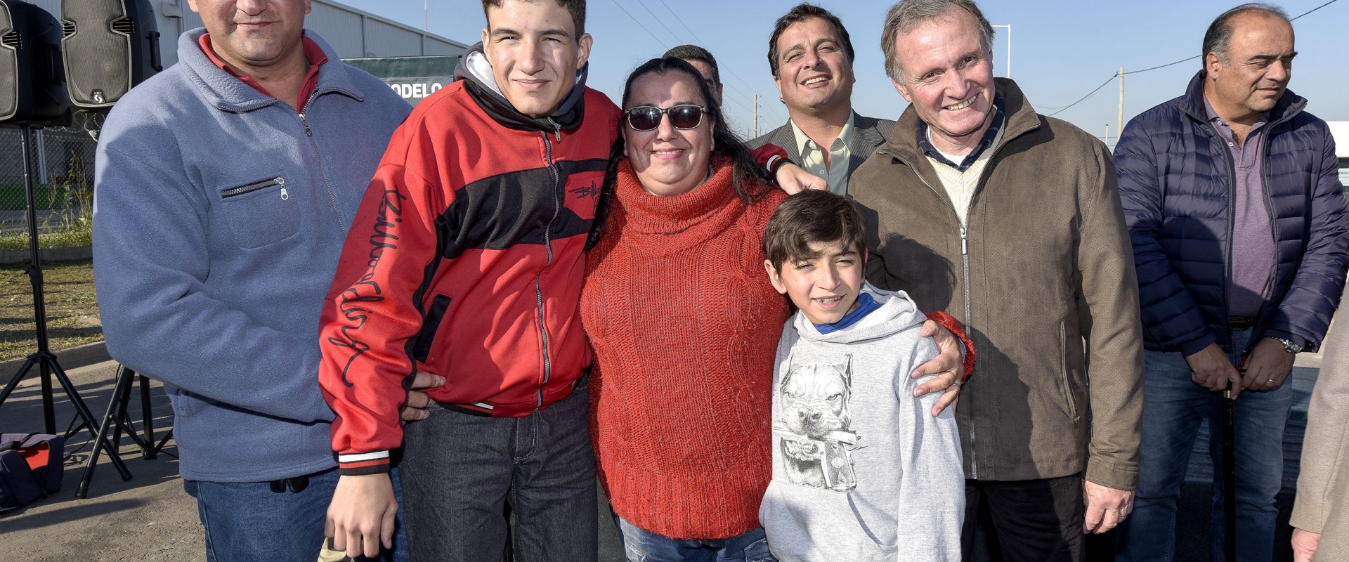 Doscientos cincuenta familias recibieron sus casas propias en Colonia Avellaneda financiadas por la Provincia y Nación