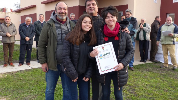 Se inauguran  viviendas para docentes en Concepción del Uruguay