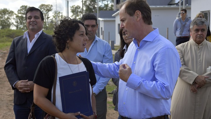 Bordet inauguró las primeras viviendas construidas íntegramente con fondos provinciales