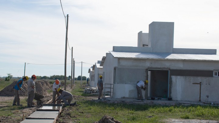 Licitarán la construcción de nuevas viviendas con recursos provinciales en dos localidades entrerrianas