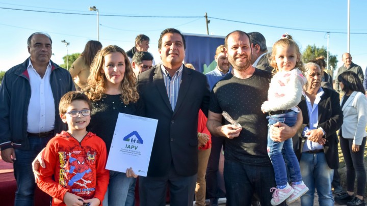 Con fondos provinciales se construirán 22 nuevas viviendas en Crespo