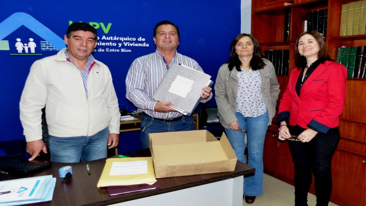 Se licitaron con recursos  provinciales 16 viviendas para Caseros