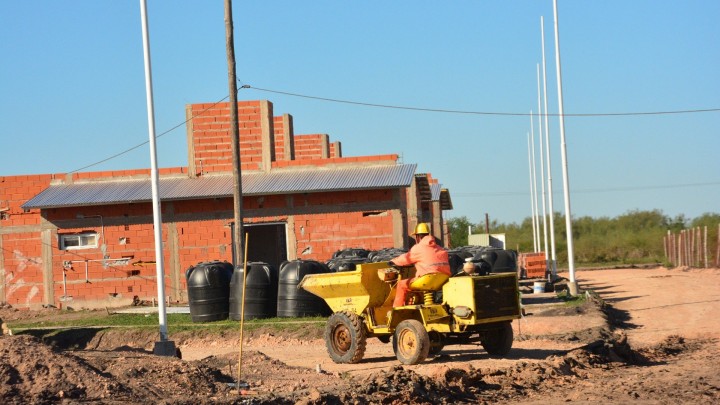 Pavimentarán grupos habitacionales del IAPV en Concepción del Uruguay