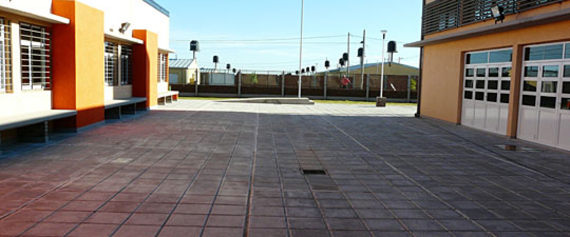 Observaron el avance de la construcción de las escuelas en Colonia Avellaneda