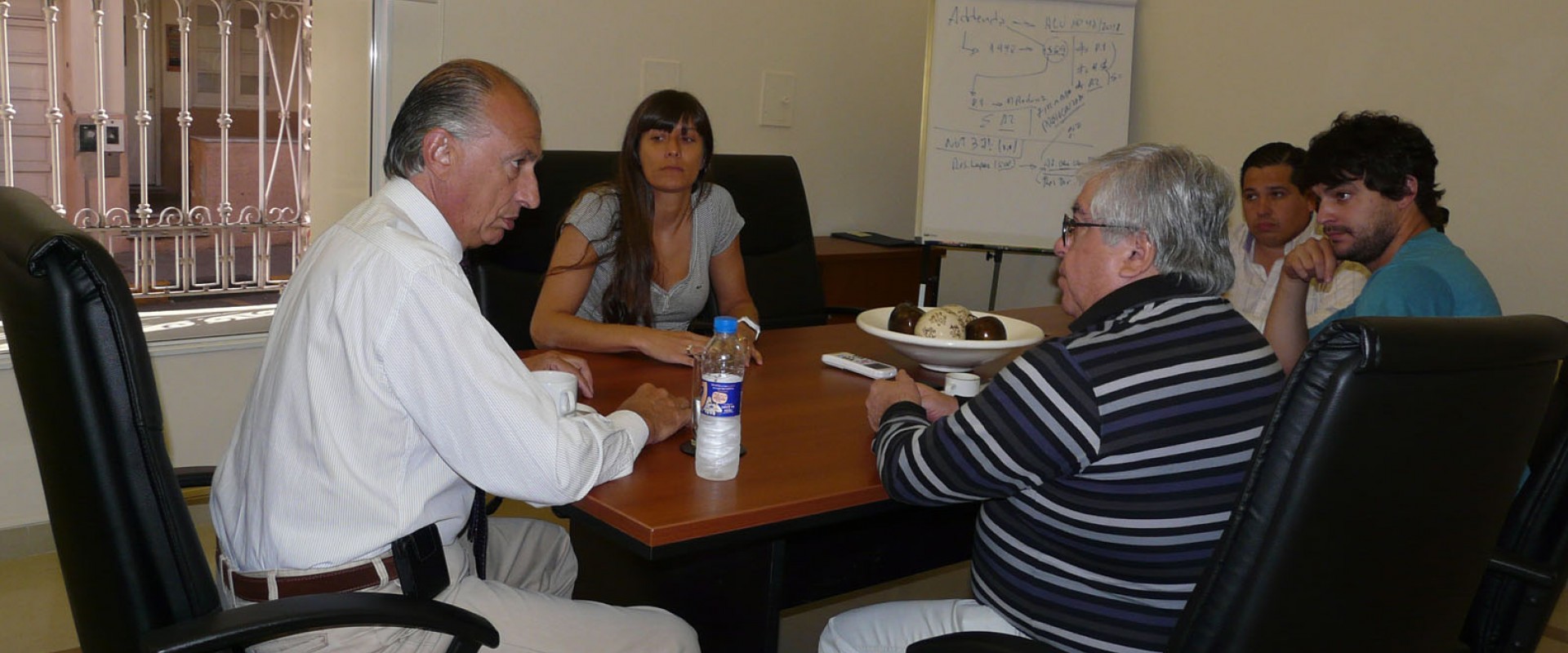 Gestionan la construcción de viviendas para trabajadores municipales