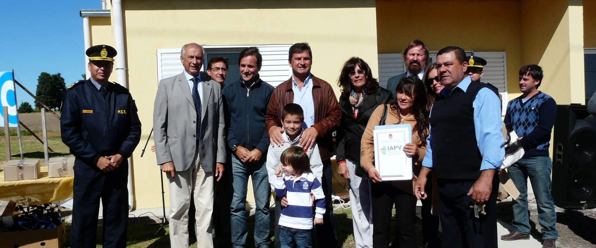 Quedaron inauguradas ocho viviendas del IAPV en Colonia Ensayo