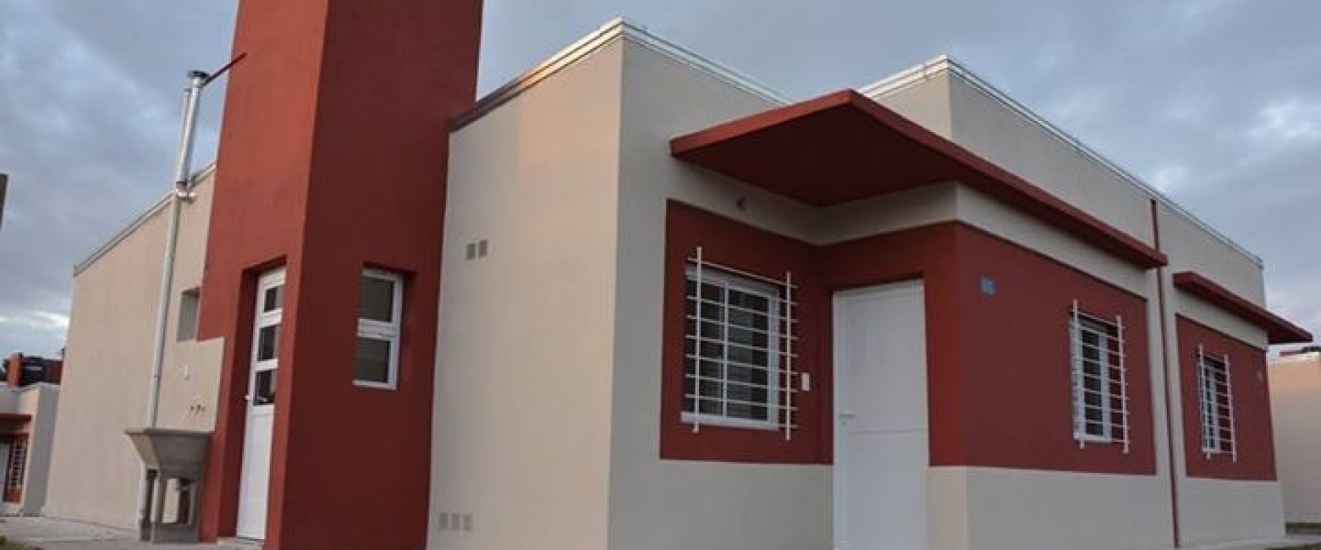 Inscriben y actualizan datos para acceder a una vivienda del IAPV en San Salvador